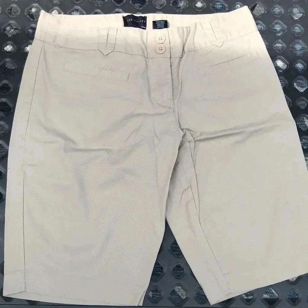 The Limited women’s‎ 6 Drew Fit shorts tan